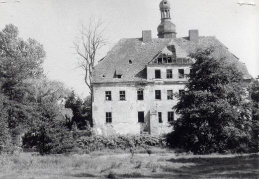 Historisches Foto der Westfassade von der Parkseite
